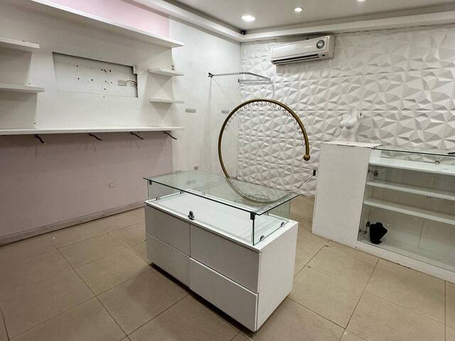 #121 - Local para Venta en Valencia - G - 2