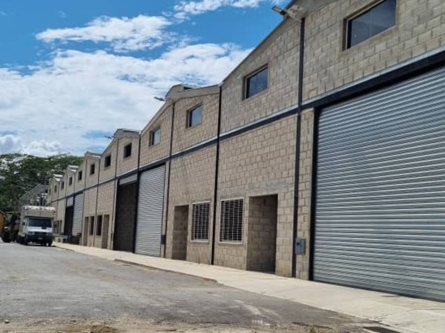 #129 - Galpon para Venta en Valencia - G - 2